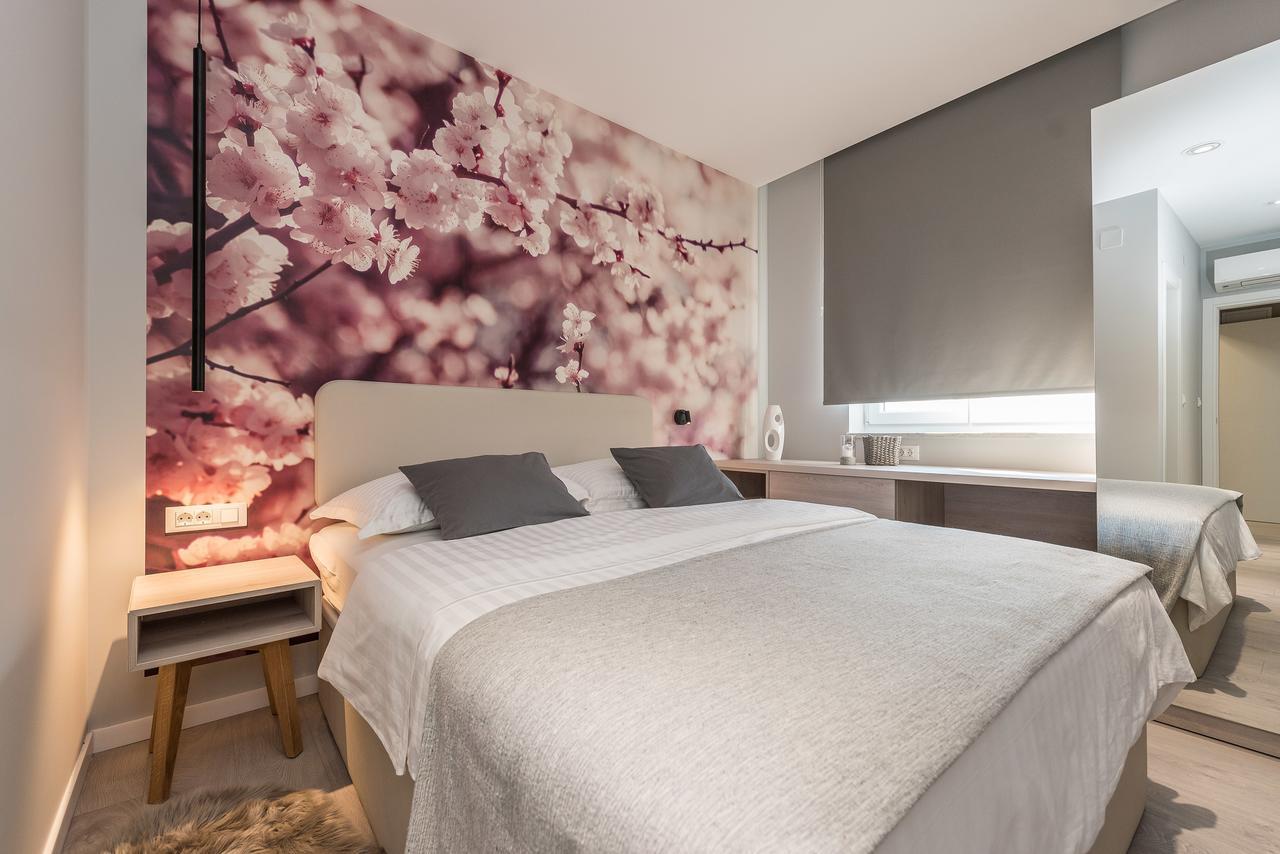 Luxury Apartments Garden Sukosan Bagian luar foto