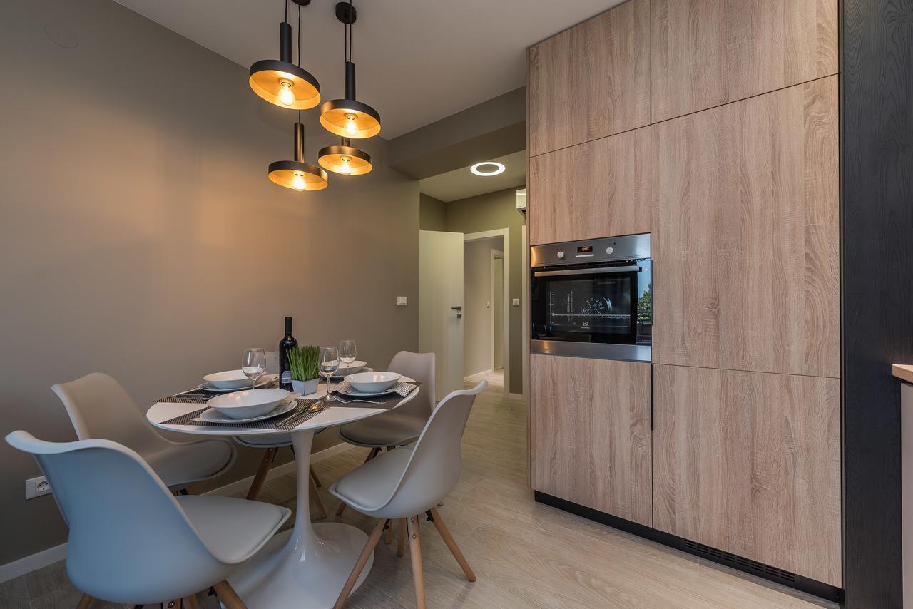 Luxury Apartments Garden Sukosan Bagian luar foto