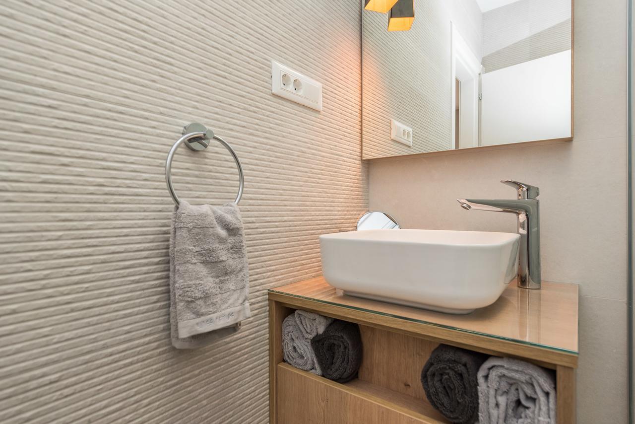 Luxury Apartments Garden Sukosan Bagian luar foto